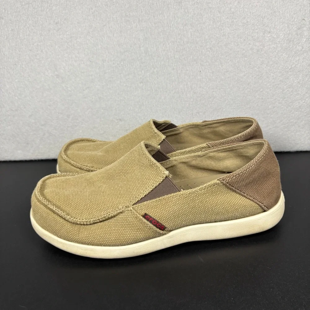 Crocs Junior Boys Size 6 Santa Cruz Tan Khaki Beige Canvas Loafer Slip On Shoes